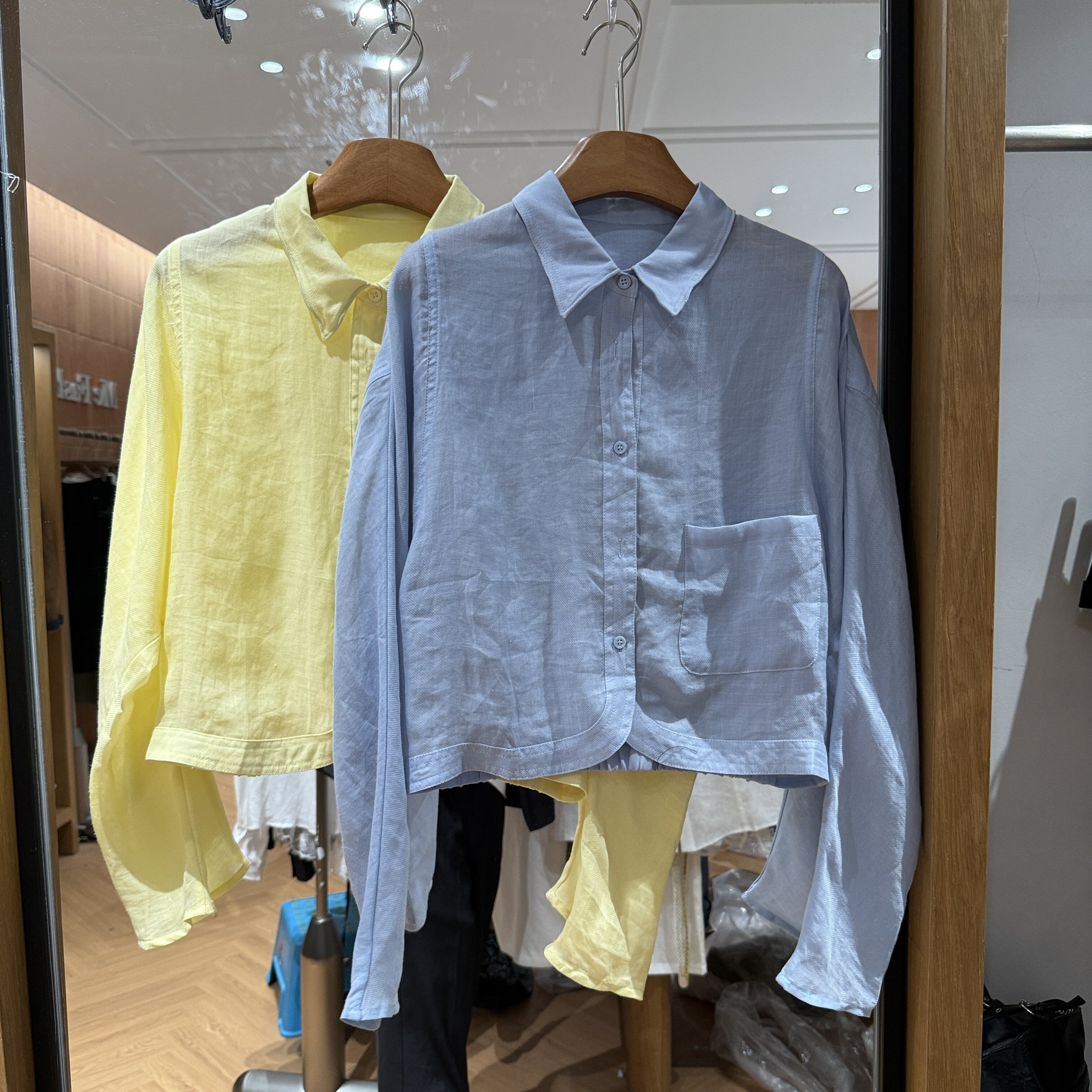 欧洲站2026夏季新款翻领单排扣显瘦简约短款女苎麻衬衫上衣69018
