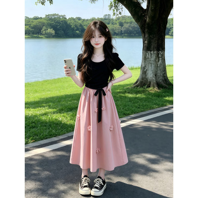 女童连衣裙夏装2026新款洋气儿童短袖夏季巨好看独特绝美公主裙子