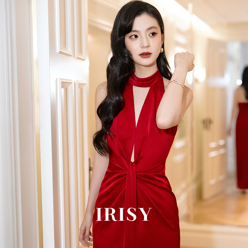 订婚礼服女法式挂脖晨袍气质礼裙