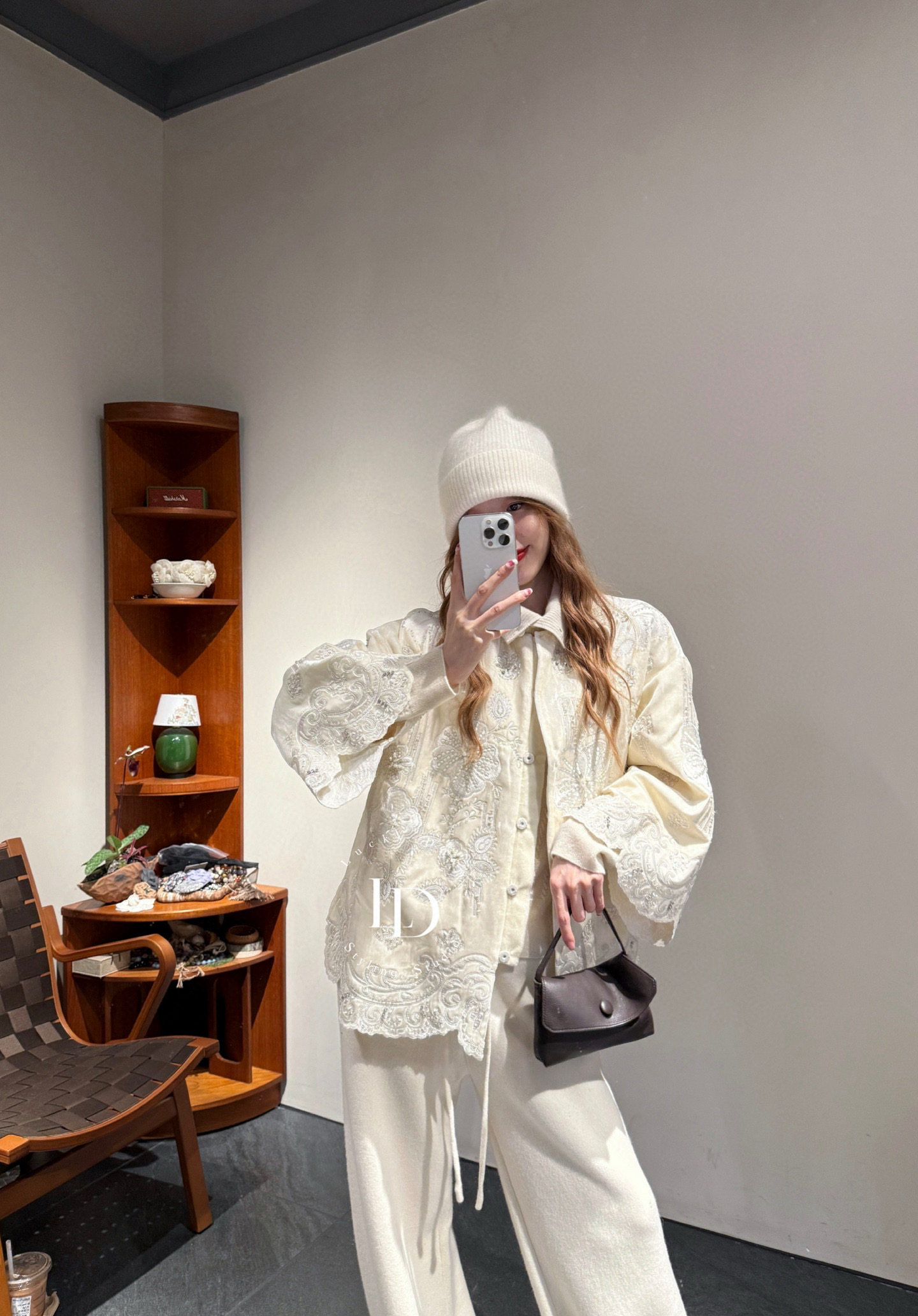 非实价2025冬季新款欧洲站潮牌简约轻奢百搭宽松休闲舒适订珠外套