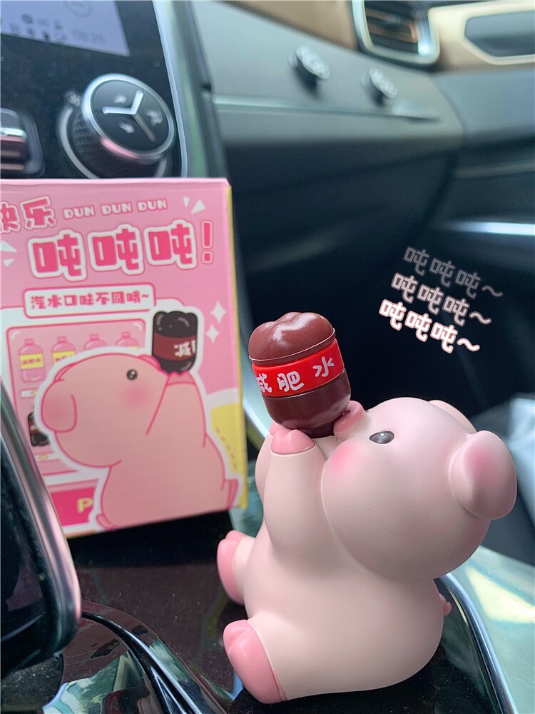 크리 에이 티브 작은 돼지 치유 장식품 워크 스테이션 기분 안정화 유물 흔들리는 머리 수신 거부 음악 하이 엔드 틈새 선물