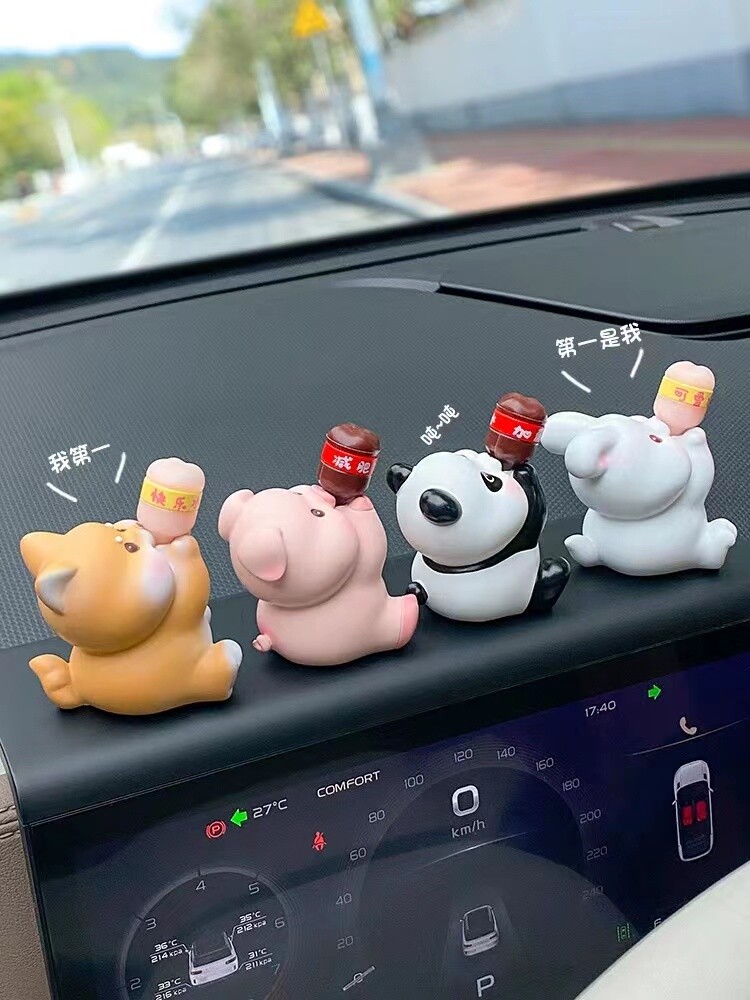 크리 에이 티브 작은 돼지 치유 장식품 워크 스테이션 기분 안정화 유물 흔들리는 머리 수신 거부 음악 하이 엔드 틈새 선물