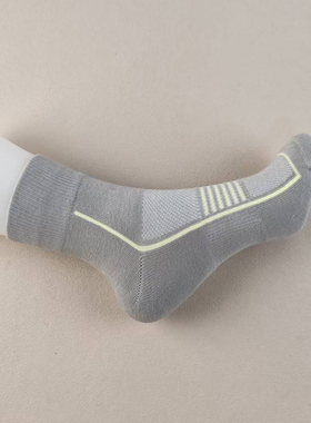 库存尾货灰色运动袜女士无骨缝合网面透气毛巾底吸汗中筒跑步袜子