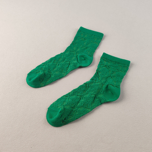 库存尾货中筒简约风绿色立体提花女袜子浮雕中筒袜薄款 透气棉袜女