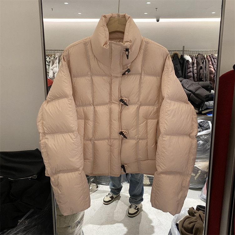 韩国25冬新不规则方格压线时尚韩版立领牛角扣95白鹅绒泡芙羽绒服