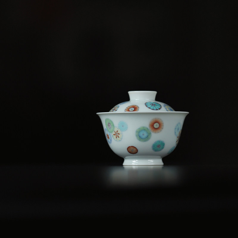 愚彻茶器斗彩皮球花盖碗景德镇制