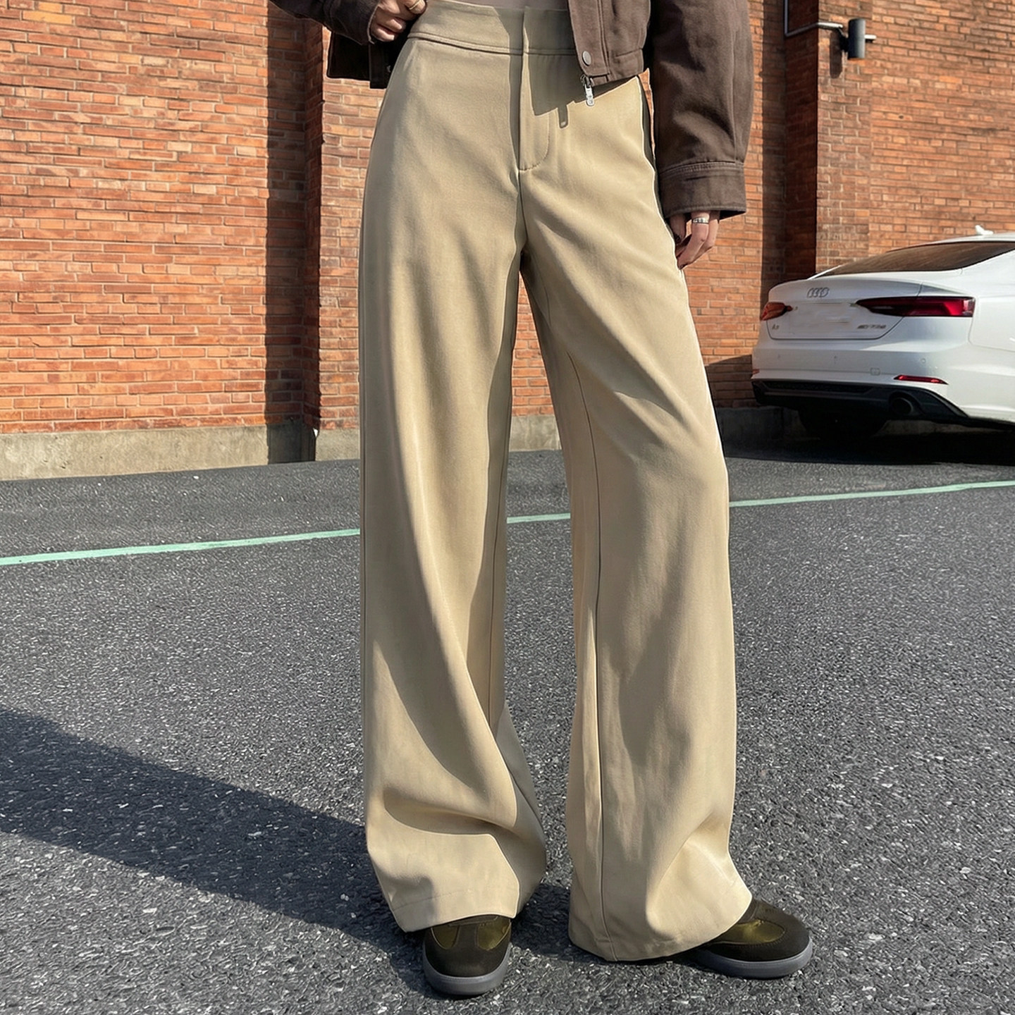 卡其色直筒西装裤女春秋季新款高腰显瘦小个子复古休闲宽松阔腿裤