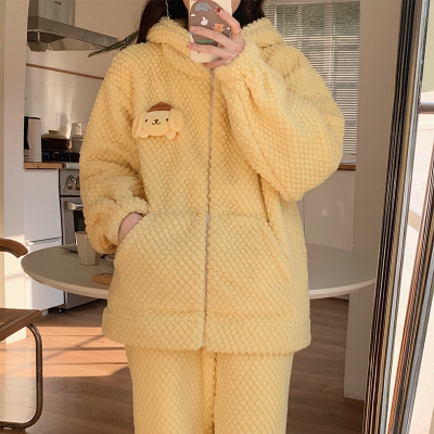 珊瑚绒加厚加绒可爱连帽睡衣
