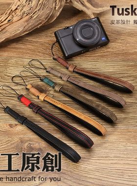 适用索尼黑卡RX100M5M6M7ZV-1牛皮手腕带理光GR2 GR3 4G7X2 3挂绳