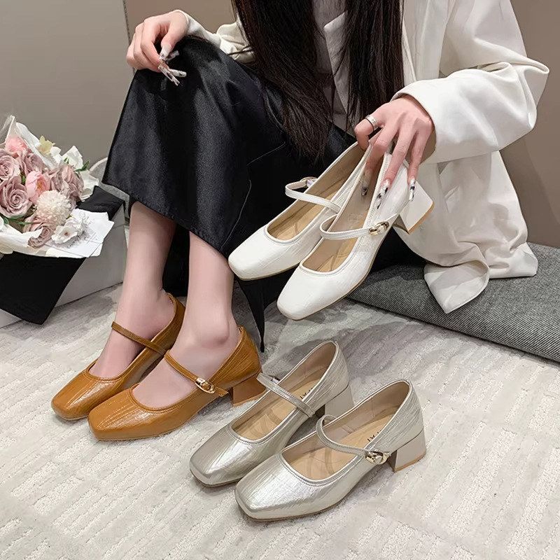 单鞋女春秋季工作鞋方头粗跟一字扣玛丽珍鞋子女配裙子中跟裂