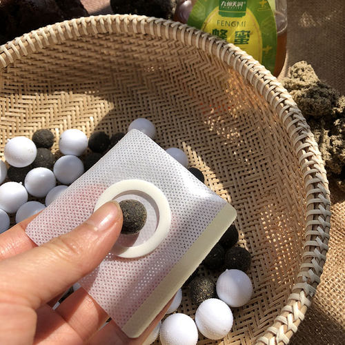 手工暖宫养生桂圆花椒艾绒肚脐贴