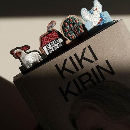 VM香草山 签放在怀里 刺绣书签原创设计手绘小众毛毡文创创意礼物