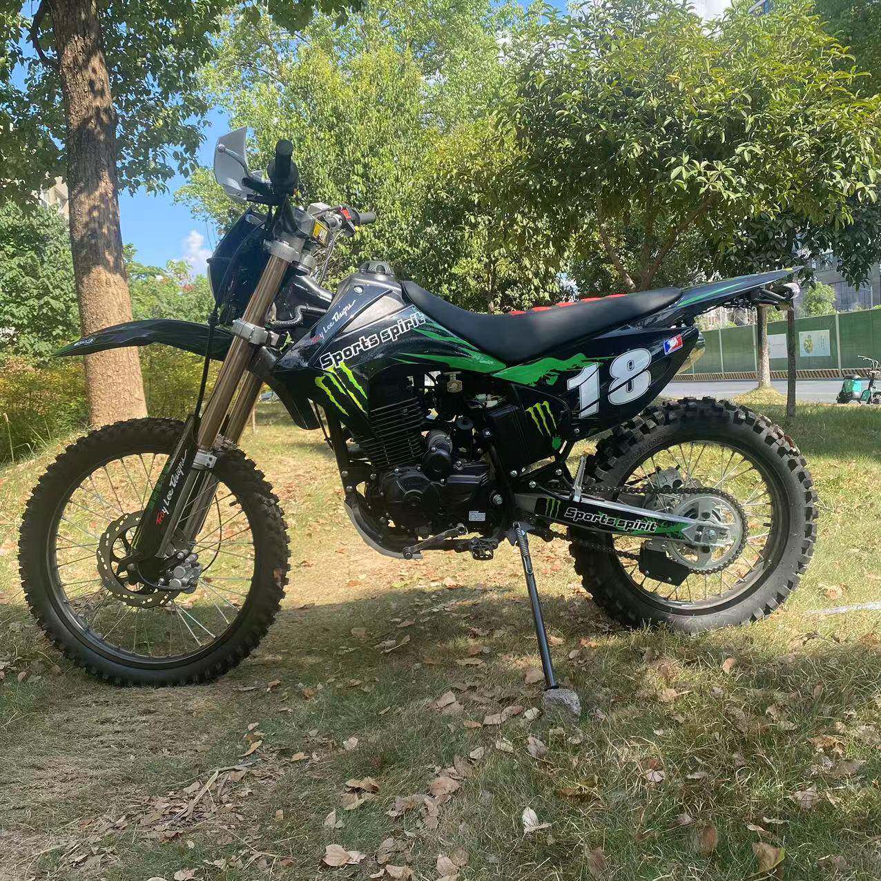 250CC带平衡成人越野摩托车场地赛摩山地越野车全地形越野沙