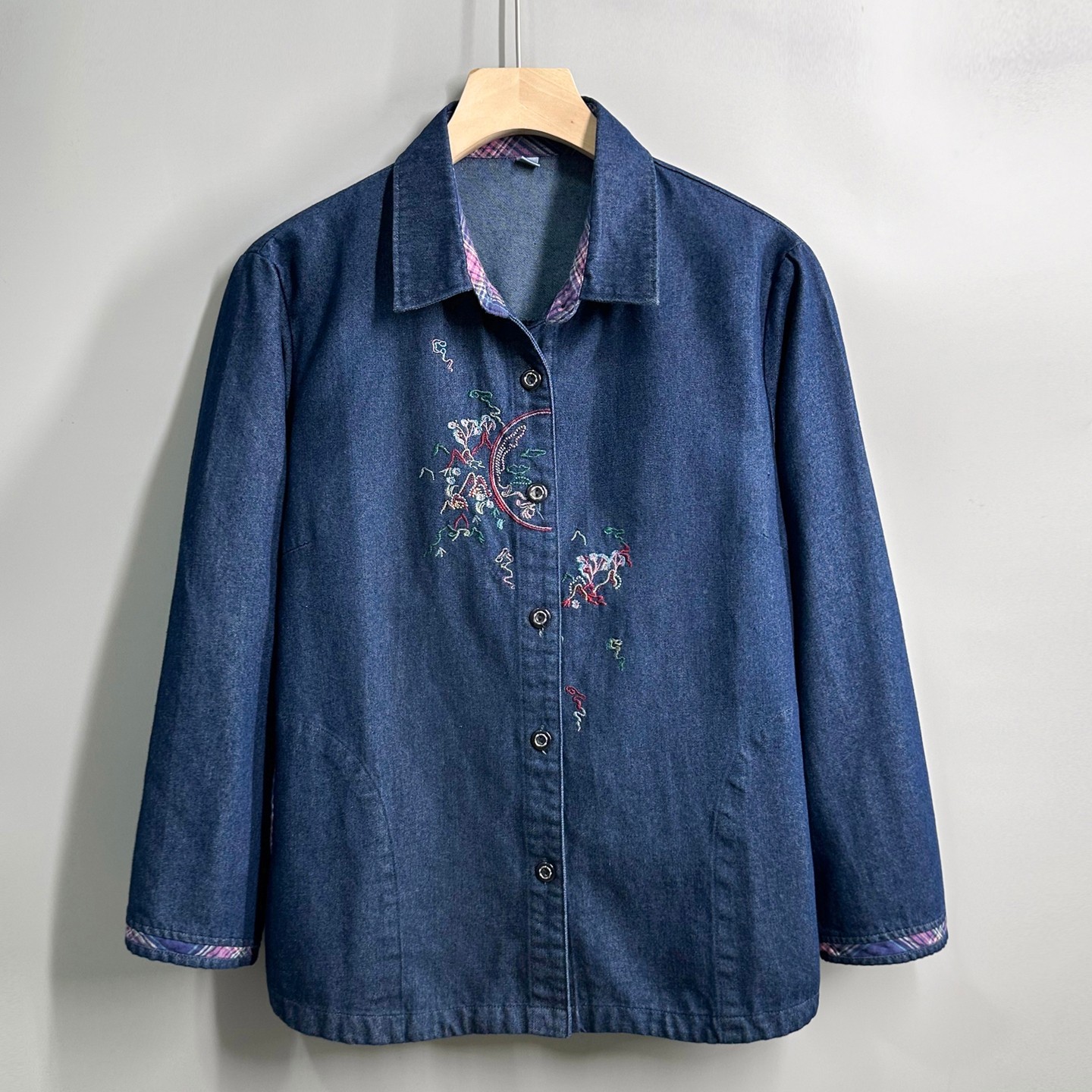 妈妈牛仔衬衫2026春装新款老太太大码衬衣中老年人女春秋薄款外套