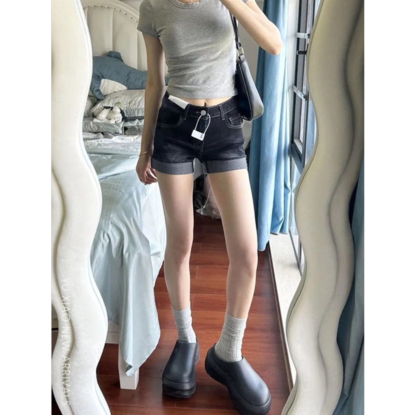 辣妹风深蓝色卷边牛仔短裤女小个子显高显腿高腰百搭包臀直筒热裤