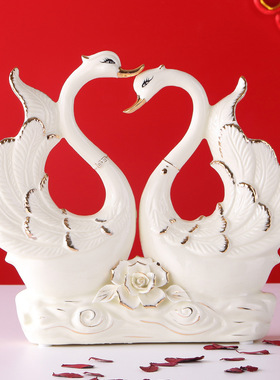 天鹅陶瓷摆件家居饰品客厅桌面摆设创意闺蜜结婚礼物厂家直供