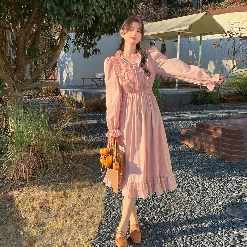 粉色木耳边超仙森系连衣裙女中长款2024春秋季新款法式甜美A字裙,女装连衣裙,铱本正襟