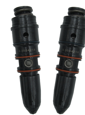 山推SD22 SD32推土机喷油器 油嘴 3054218 4914537 Fuel injector