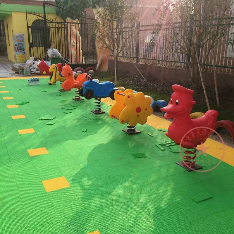 新品小猫梅花摇马幼儿园双人跷跷板户外公园塑料骑小马摇摇乐玩具