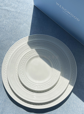 现货WEDGWOOD威基伍德intaglio意大利浮雕骨瓷平盘汤盘家用套装