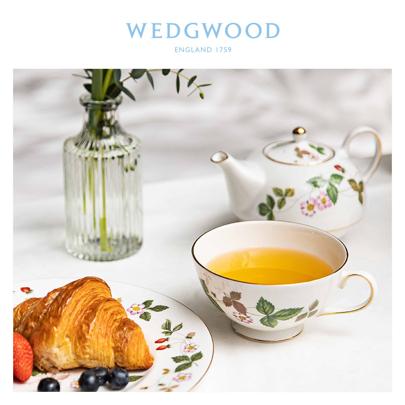 英国Wedgwood玮致活欧式骨瓷茶壶杯碟一人份野草莓子母壶礼盒装