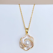 天然淡水珍珠吊坠女轻奢小众高级感微镶锆石山茶花锁骨链女友礼物