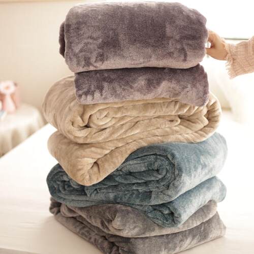 大尺寸阳离子牛奶绒毛毯