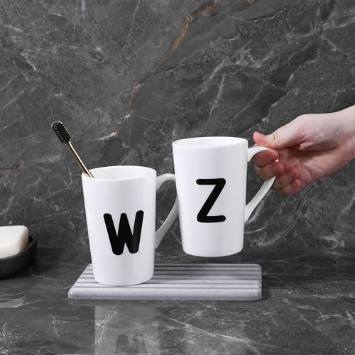 26个字母洗漱杯牙刷杯