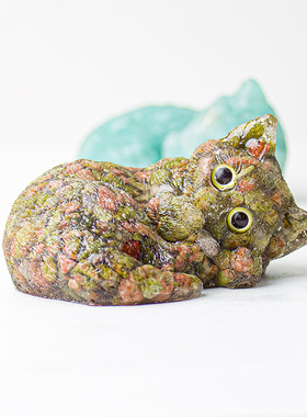 「树脂填充天然水晶睡猫摆件」水