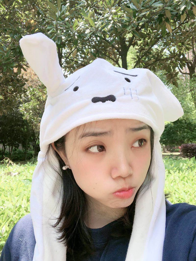 蜡笔小新棉花糖狗气囊帽