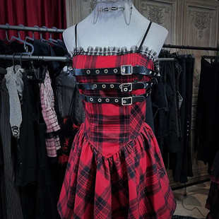 DARK IN LOVE哥特女装 俏皮朋克红色摇滚连衣裙 DW1052