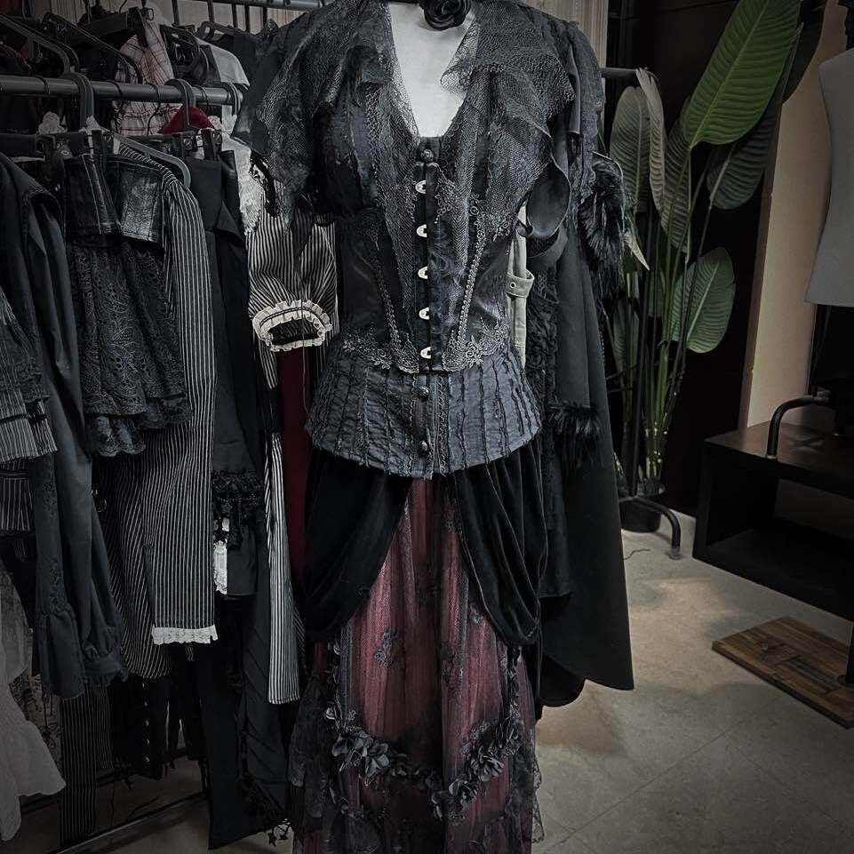 DARK IN LOVE哥特女装哥特黑红波浪丝绒蕾丝超长半裙 KW133RD