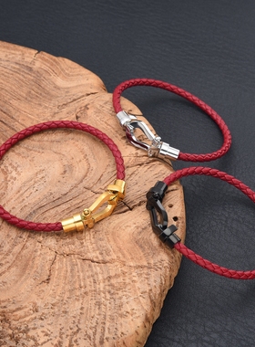 潮牌设计马蹄扣钛钢手链男女轻奢小众精致手绳高级感黑色真皮手环