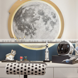 简约样板间儿童房太空主题软装摆件男孩房书桌宇航员手办头盔摆设