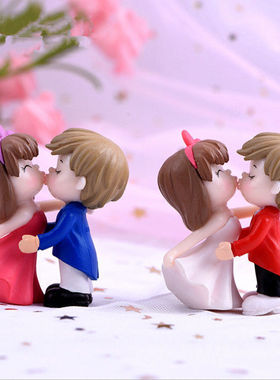 新婚摆件结婚亲嘴情侣 微景观塑料PVC小摆件桌面装饰DIY工艺品