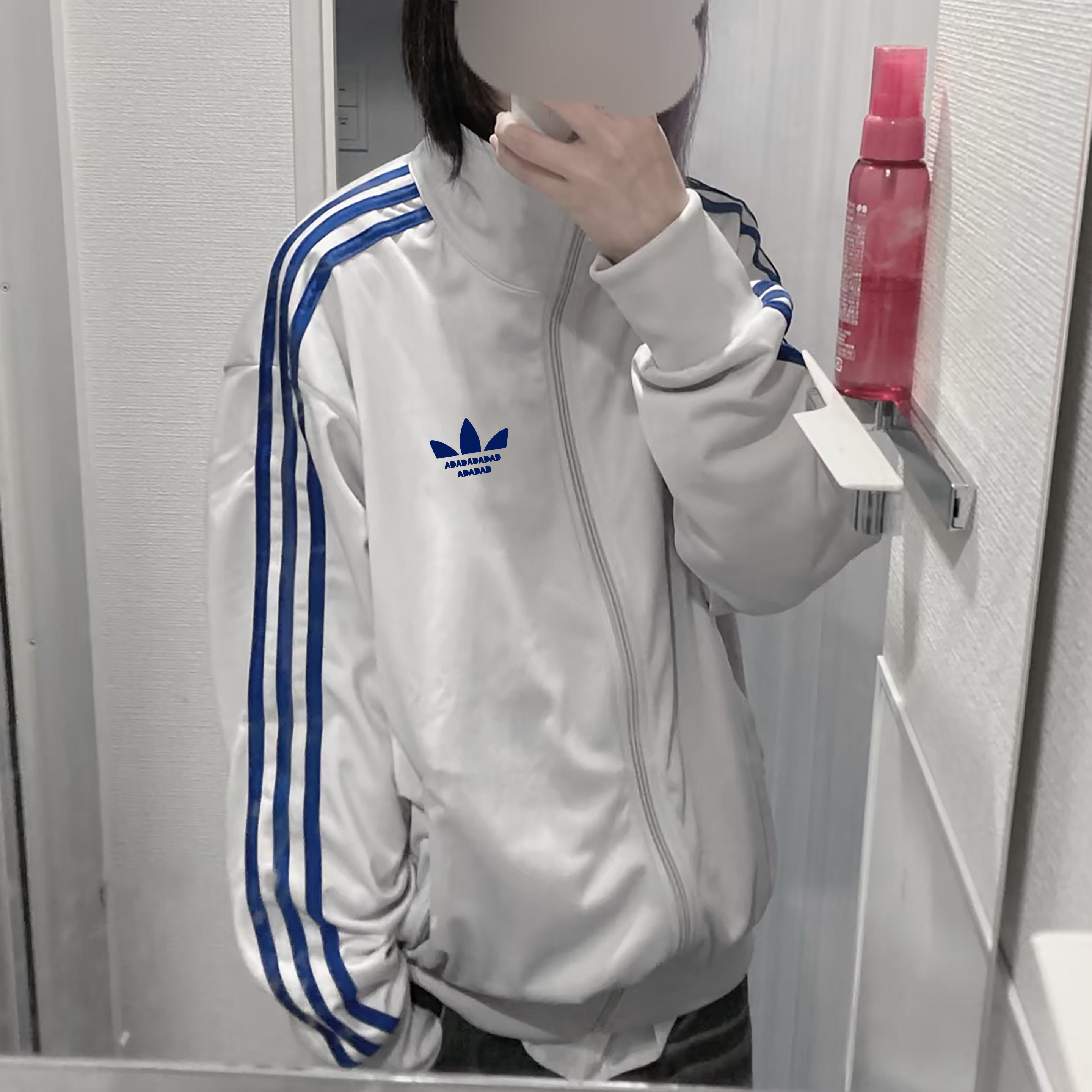 品牌折扣丨2026新款三条杠复古运动夹克女士卫衣立领拉链宽松外套
