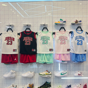 JORDAN童装24夏季透气速干篮球运动套装背心/运动短裤JD2422048