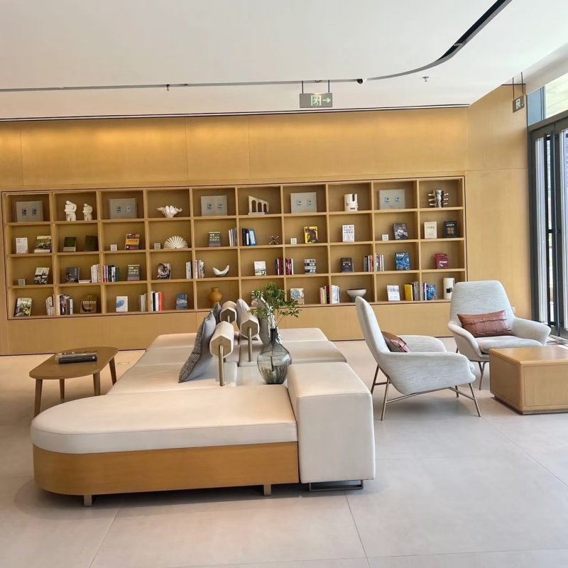 极简设计师木制布艺双面沙发商场咖啡厅卡座商业街休闲区接待座椅