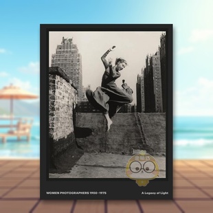【预售】女性摄影师1900-1975：光影遗珍 Women Photographers 1900 – 1975 A Legacy of Light 原版英文艺术画册画集进口书籍图