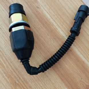 适用解放J6配件原厂J6驾驶室液压翻转举升开关J6p门灯门碰感应j6l