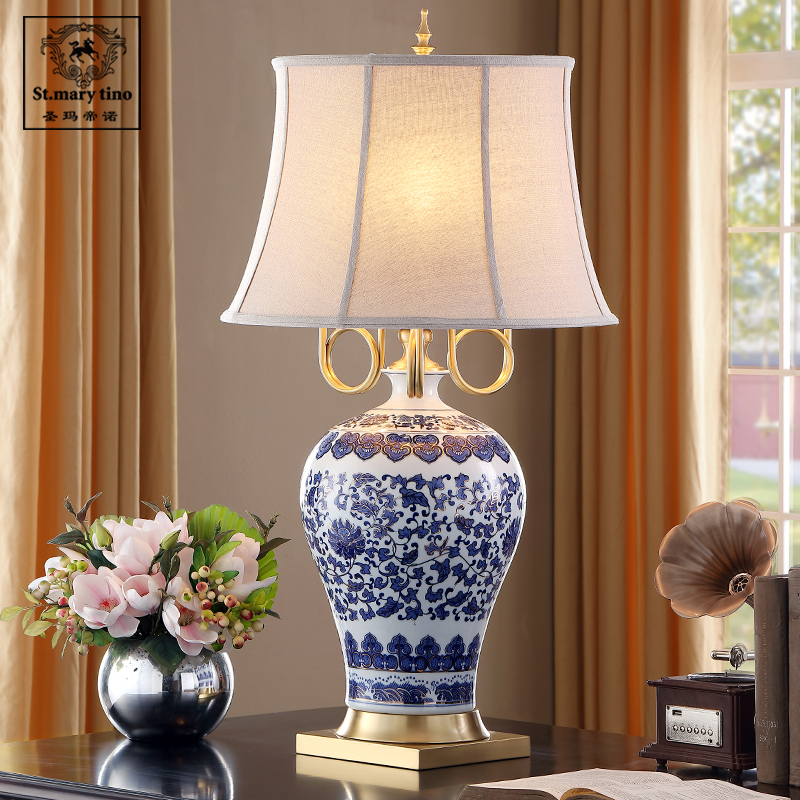 圣玛帝诺新品新中式三头全铜臂描金青花瓷别墅陶瓷台灯美式大台灯
