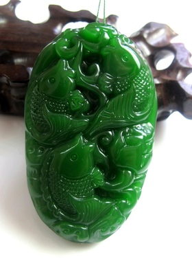 连年有余挂件新疆和田玉