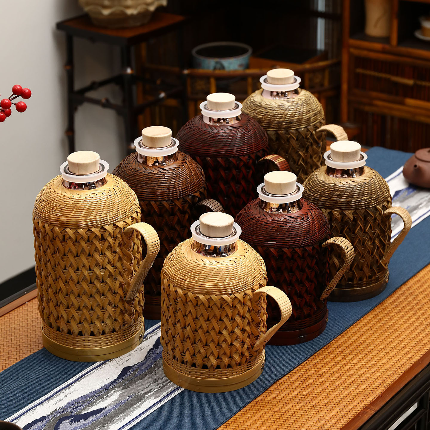 老式竹编暖水壶复古红胆热水瓶