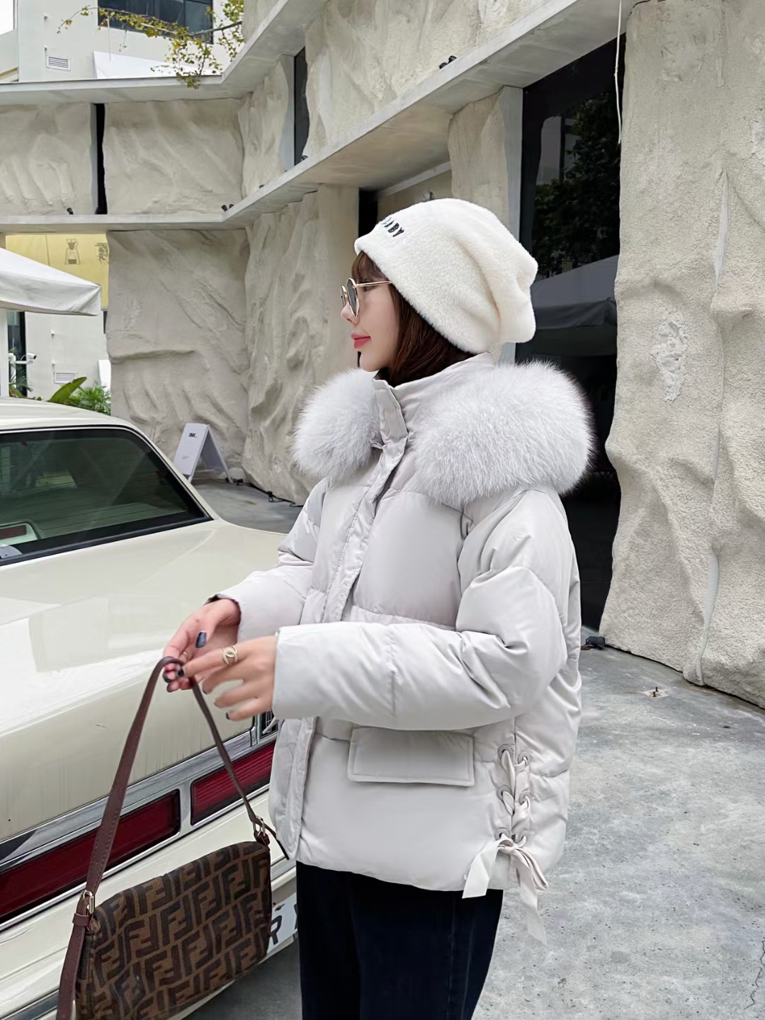 fanyipure韩国秋冬新款羽绒服女短款大狐狸毛领90白鸭绒价格私信