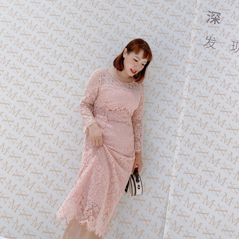 精灵家微胖大码2026早春新款茱萸粉气质少女感蕾丝连衣裙女胖妹裙