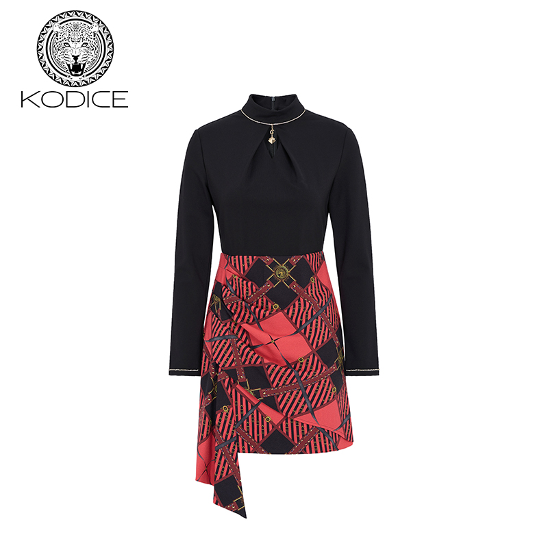 kodice格纹拼接高领镂空连衣裙