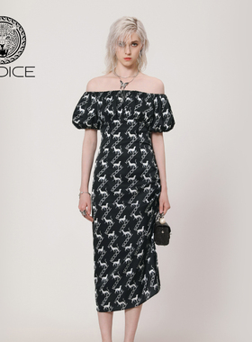 kodice春夏新款黑色印花一字肩连衣裙子泡泡袖收腰抽褶气质女装