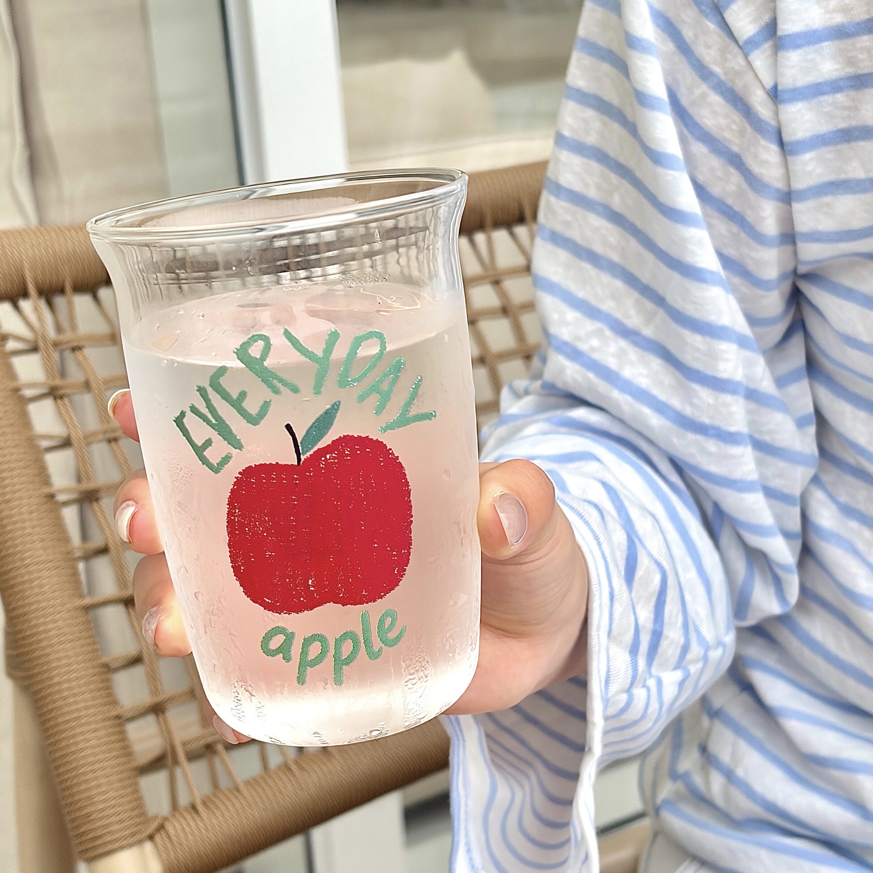 手绘红苹果高硼硅牛奶咖啡杯