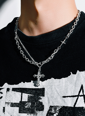 项链男潮叠戴十字架吊坠刻字钛钢小众设计高级感嘻哈ins高街配饰