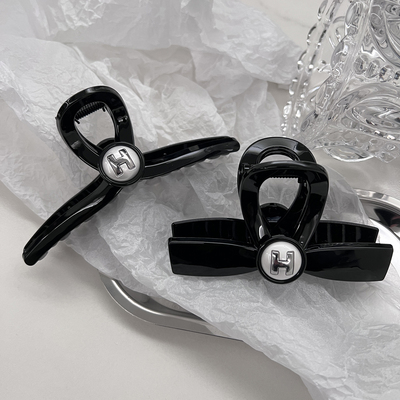 小香风简约气质字母H抓夹女耐用高级感小众大号头发抓夹发卡头饰